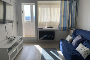 Nice 24m with BALCONY sea view!